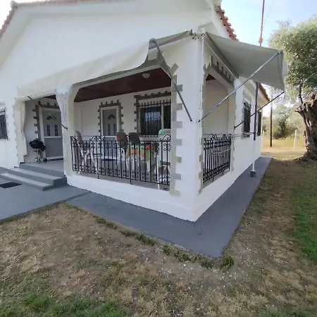Raxoni House Holiday home *