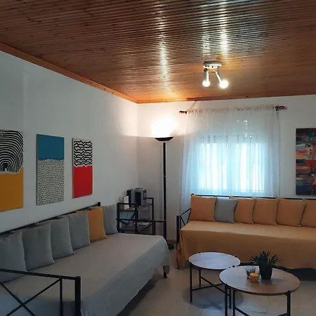 Raxoni House 度假居 *